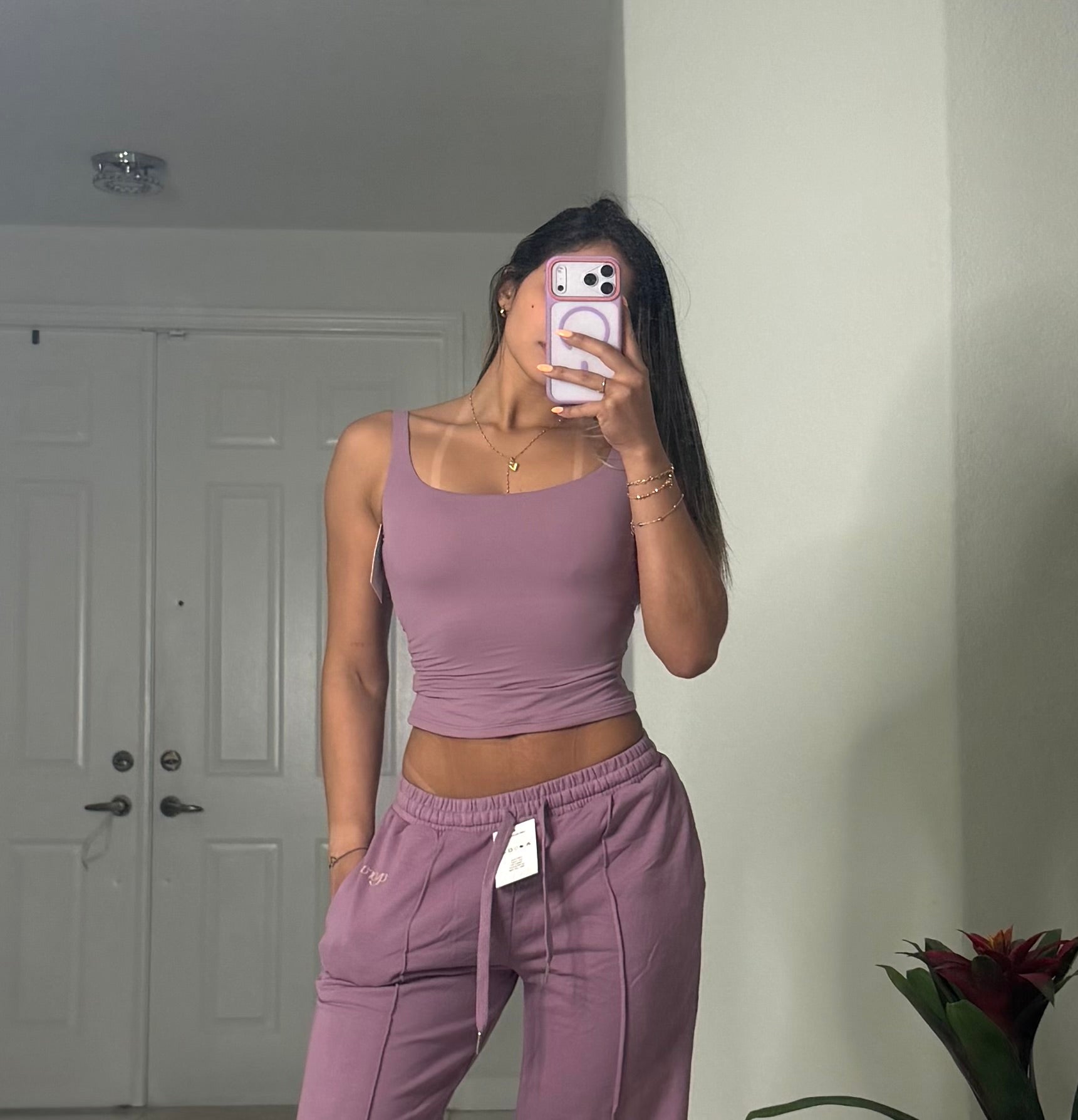 Avora Essential Tee